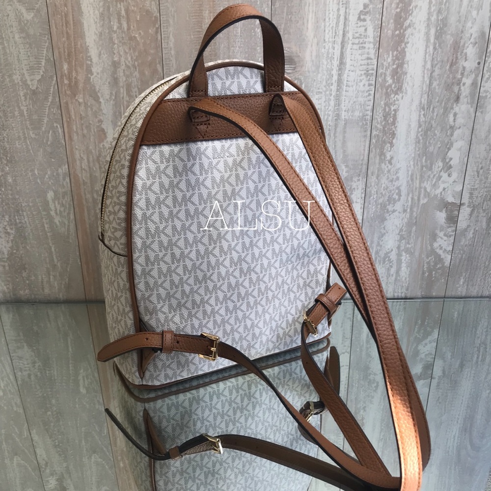 Michael Kors Set Abbey:Mid Backpack+Wallet Vanilla - Picture 3 of 8